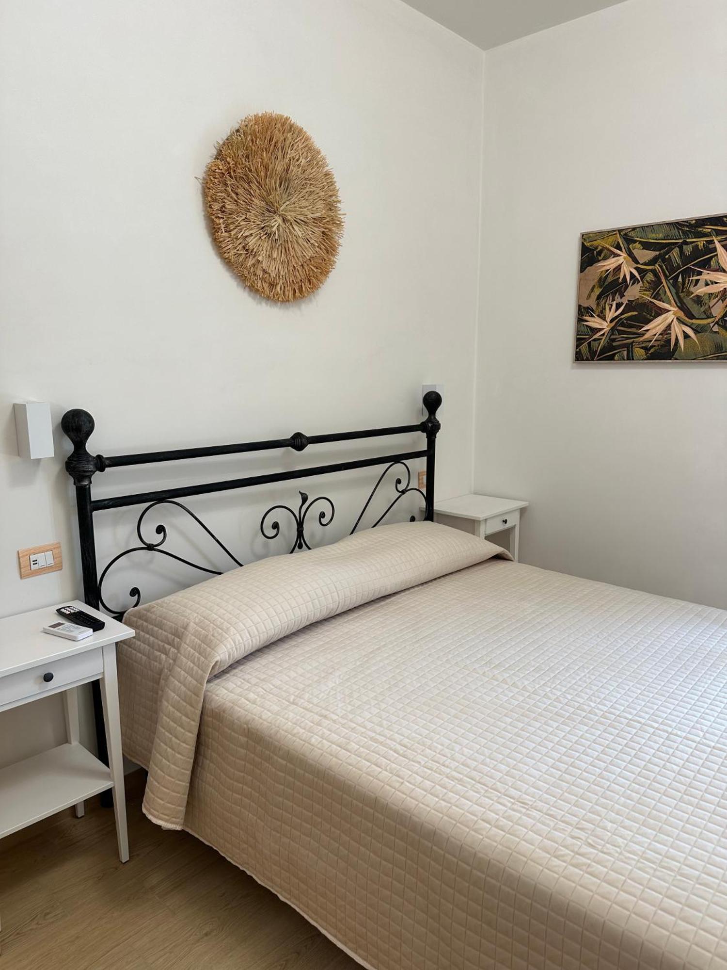 Li Mori Rooms Lizzanello Extérieur photo